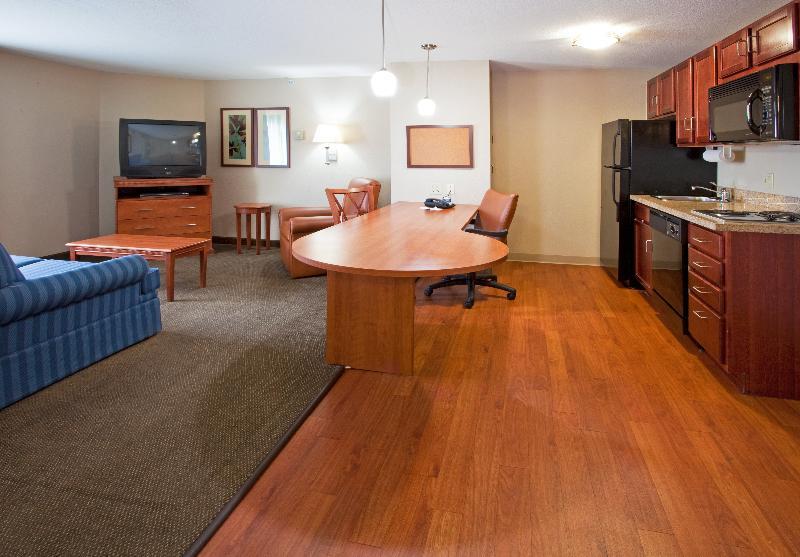 Candlewood Suites Fort Lauderdale Airport-Cruise By Ihg Ngoại thất bức ảnh
